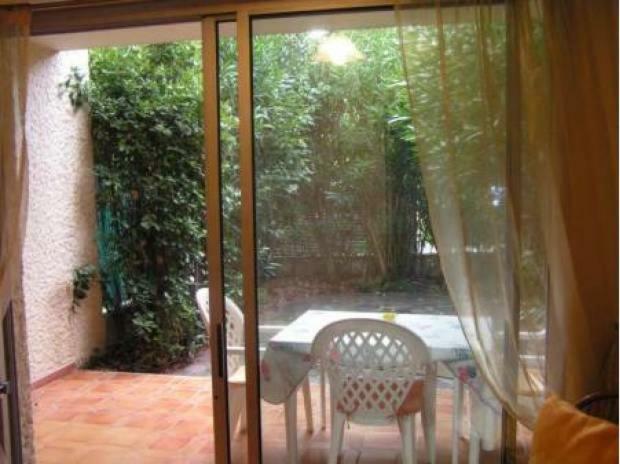 Charmant Studio Cassis Bagian luar foto